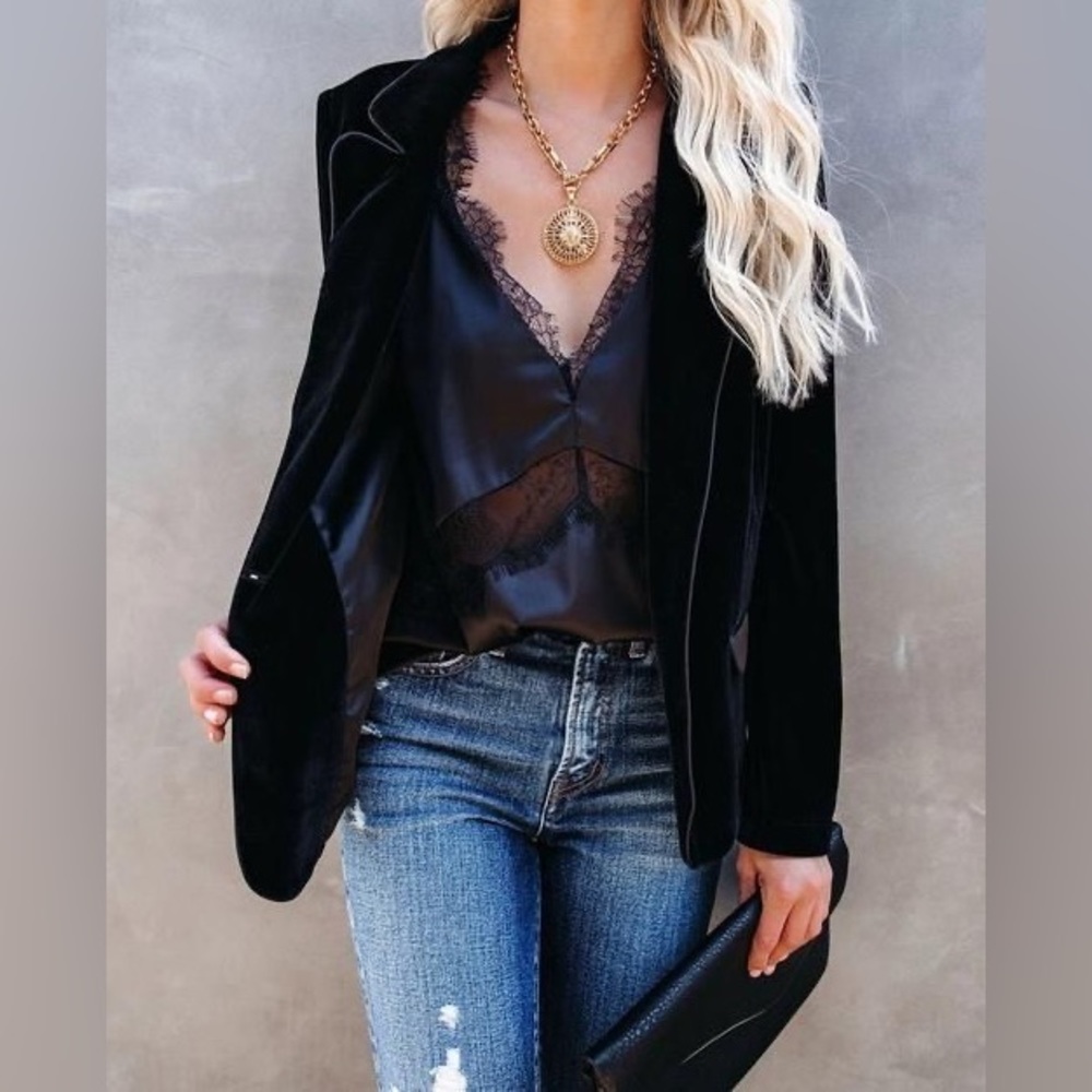 ❁VICI Black Blazer❁